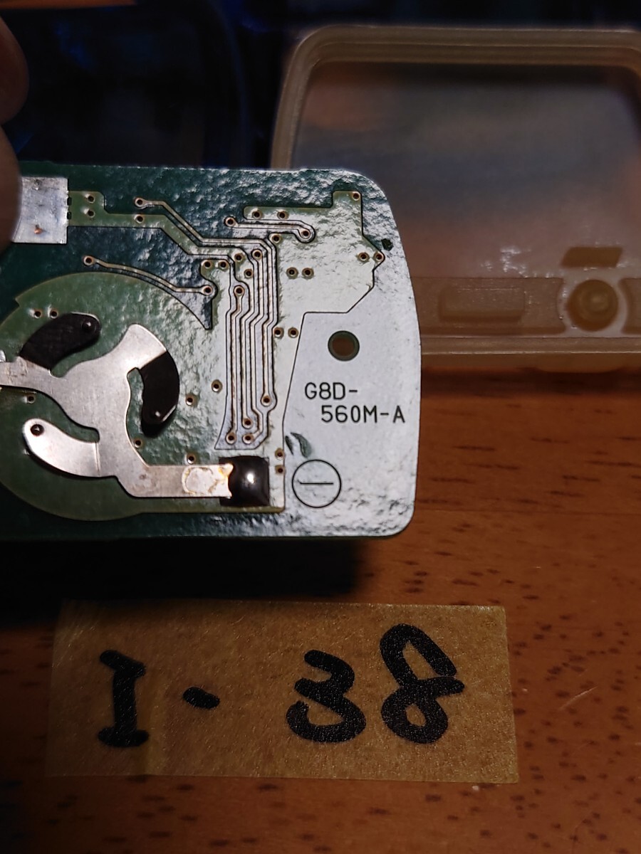 I-38 三菱 純正 2ボタン キーレス 【基盤 G8D-560M-A】 ブルースケルトン ekワゴン/コルト/パジェロミニ等 周波數(shù)OK/追跡あり/匿名配送