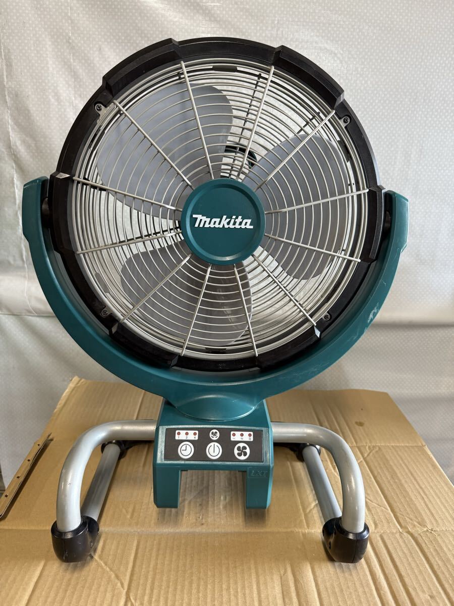 makita マキタ 充電式産業扇 CF300D 14.4/18V 充電式扇風機　送風機 本体のみ 中古 動作確認済み_画像1
