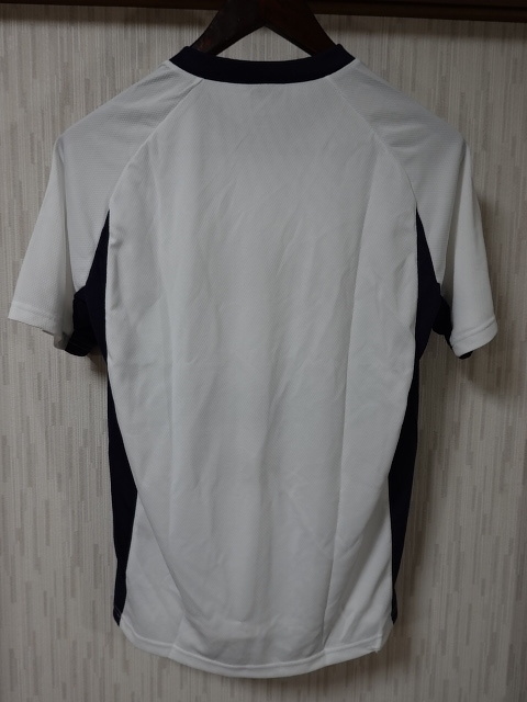 ■0818■UMBRO アンブロ 半袖プラクティスシャツ M 新品 タグ付●_画像3