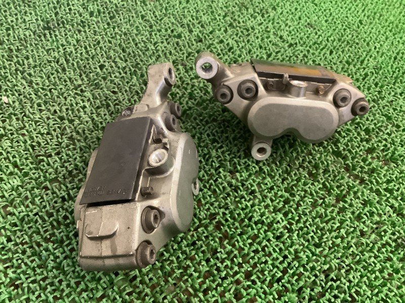 XJR 1200 し 4KG フロントブレーキキャリパー 必見 (80) Y8-1434 KT_画像2