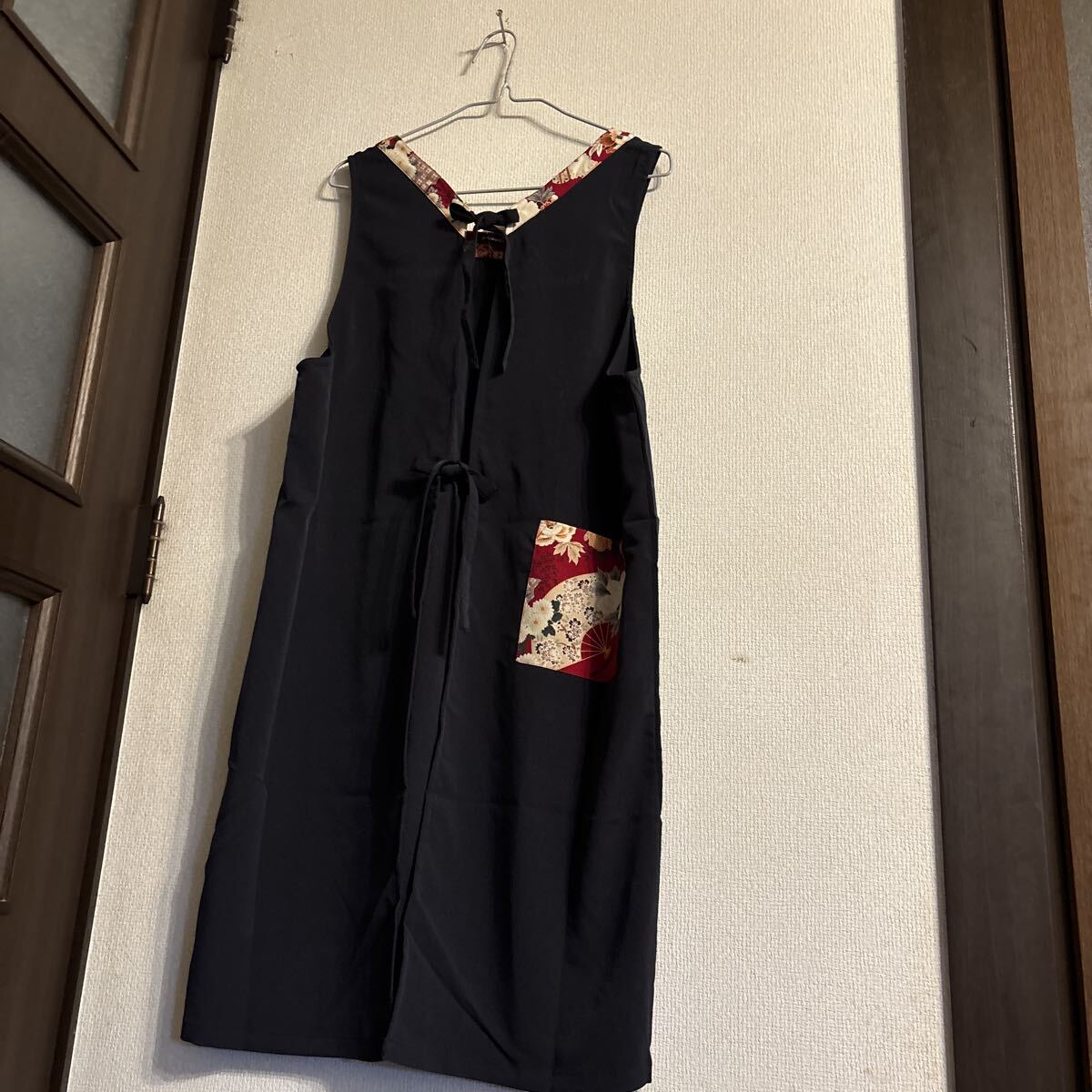 未使用　あっとほうむ　D,Three エプロン ブラック 黒　M-Lサイズ　_画像5