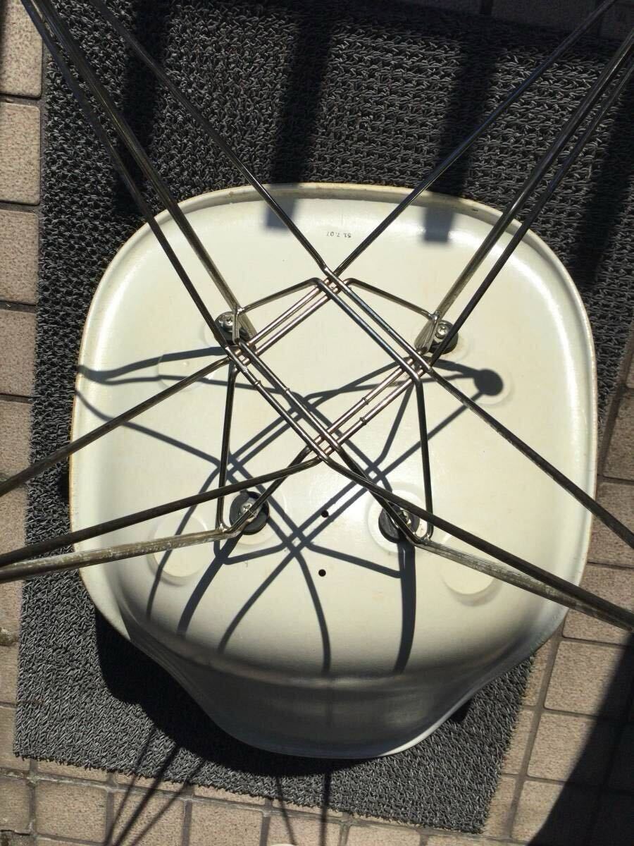 ●● 1976年製 オリジナル Herman Miller ハーマンミラー サイド シェル チェア エッフェルタワーベース _画像5