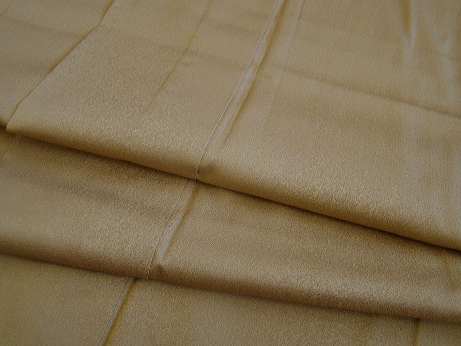 時代屋 裄68.2cm 男性用 165cm用 単衣 樺茶色 無地 着物 正絹 仕立上り 居敷当て付 肩裏付 163cm~167cm Em967_画像2