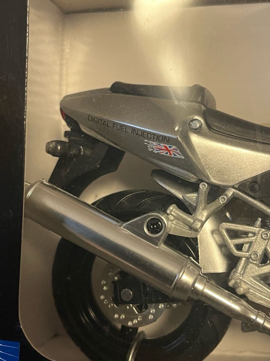 1/12スケール TRIUMPH DAYTONA 955i シルバー トライアンフ 955i ダイキャストバイク ミニカー オートバイ 完成品 模型 NEWRAY ニューレイ_画像7