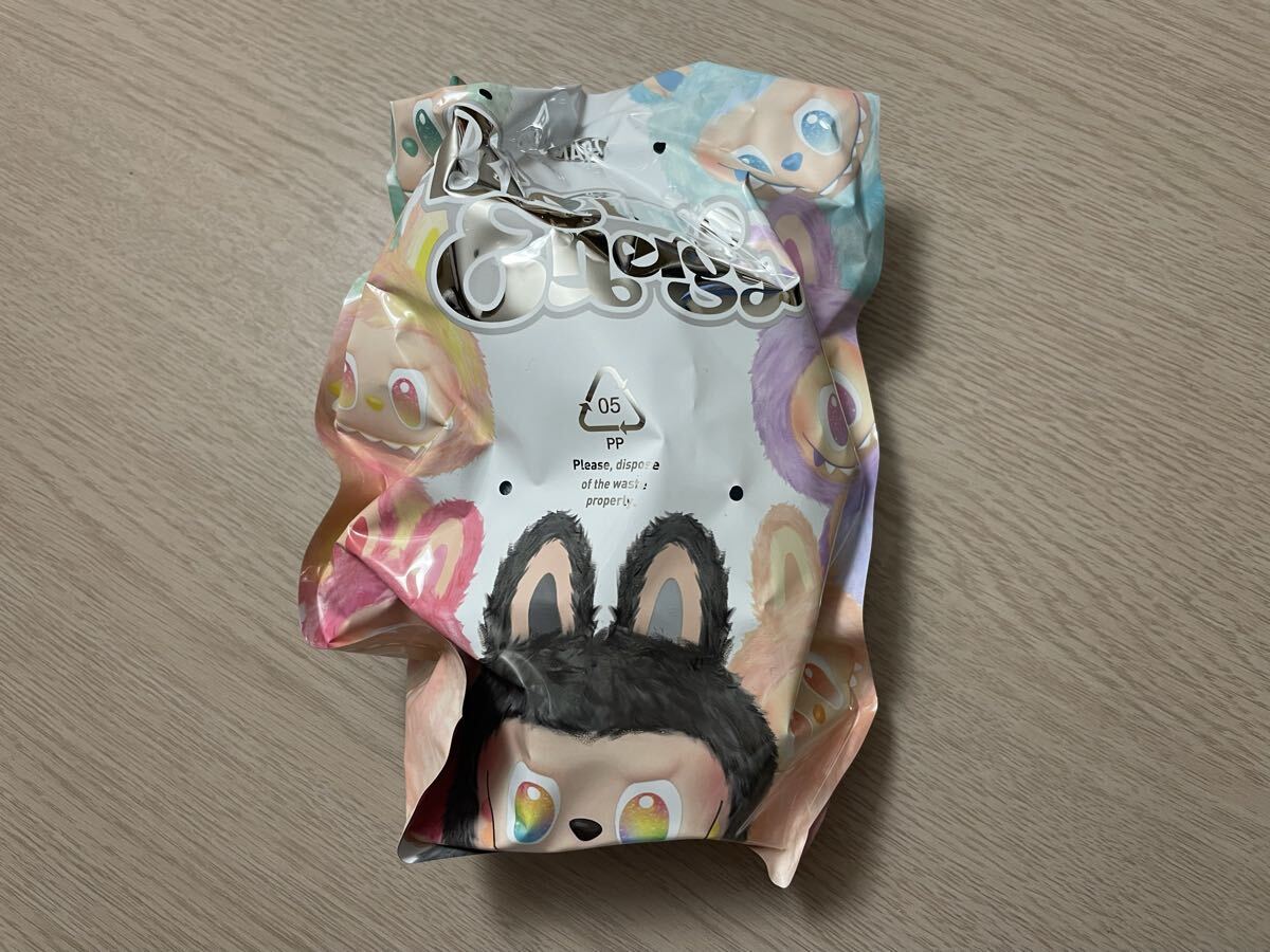 POP MART ラブブ LABUBU THE MONSTERS Big into Energy 本体 ぬいぐるみ ペンダント エナジー HOPE 希望 水色 ポップマート_画像2