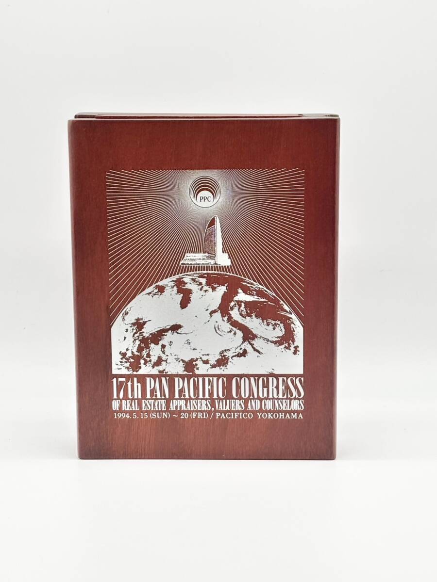 【未使用】木製 フォトフレーム 本型 2面 17th PAN PACIFIC CONGRESS パシフィコ横浜 記念品 現状品_画像2