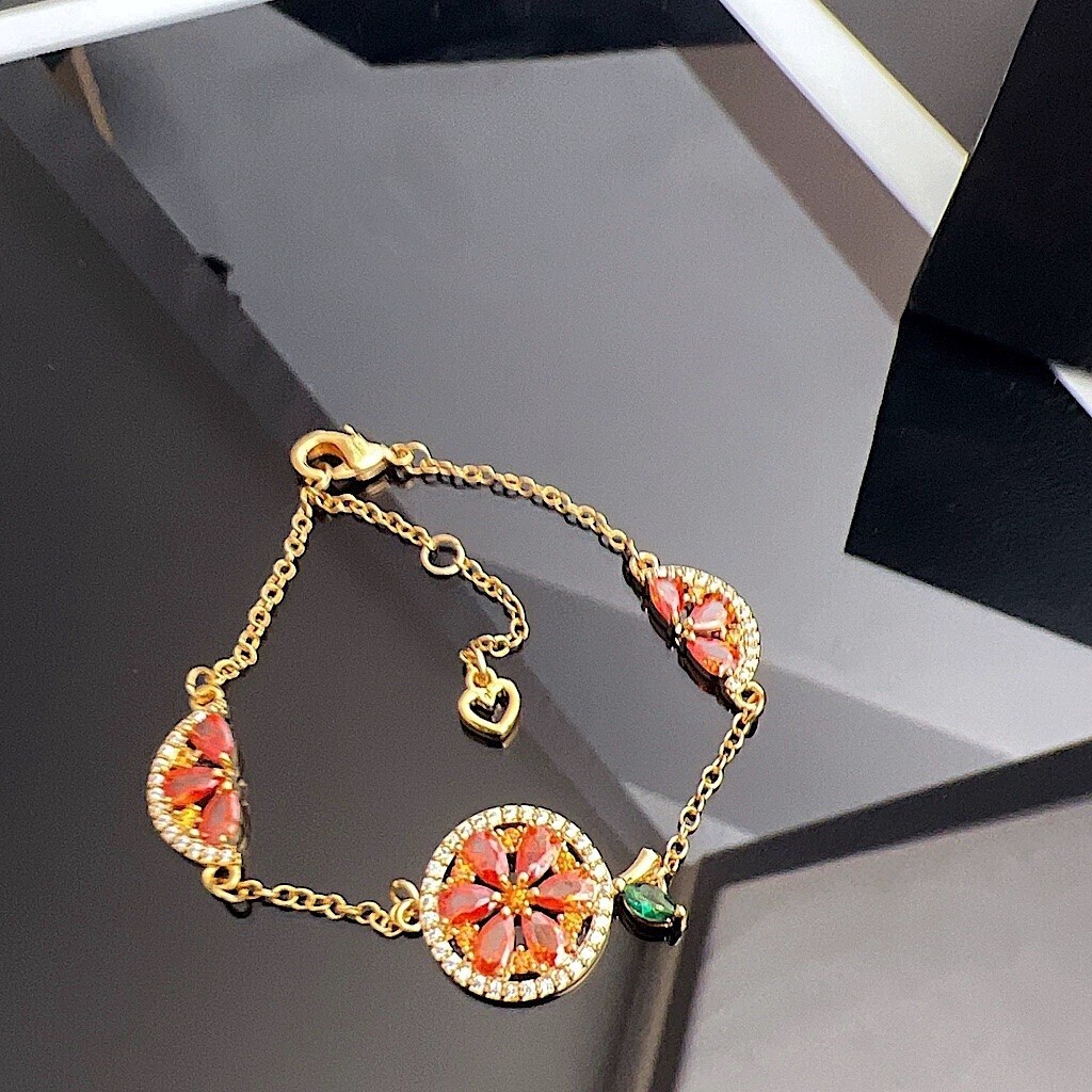 【限定お値下げ中】kate spade 腕時計　バングル型　オレンジ 新品本物】ケイトスペード 蜜柑 オレンジ ブレスレット｜Yahoo