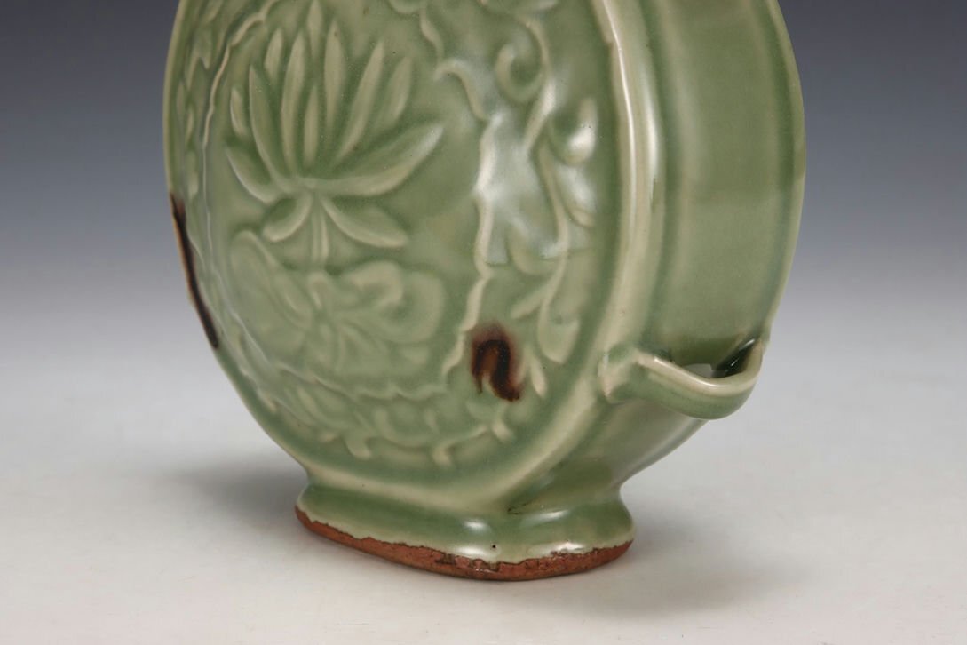 * перо .* старый изобразительное искусство *Y6063 Song времена дракон Izumi обжиг в печи . цветок . бутылка * старый керамика * редкий товар старый магазин * старый . предмет * времена предмет 