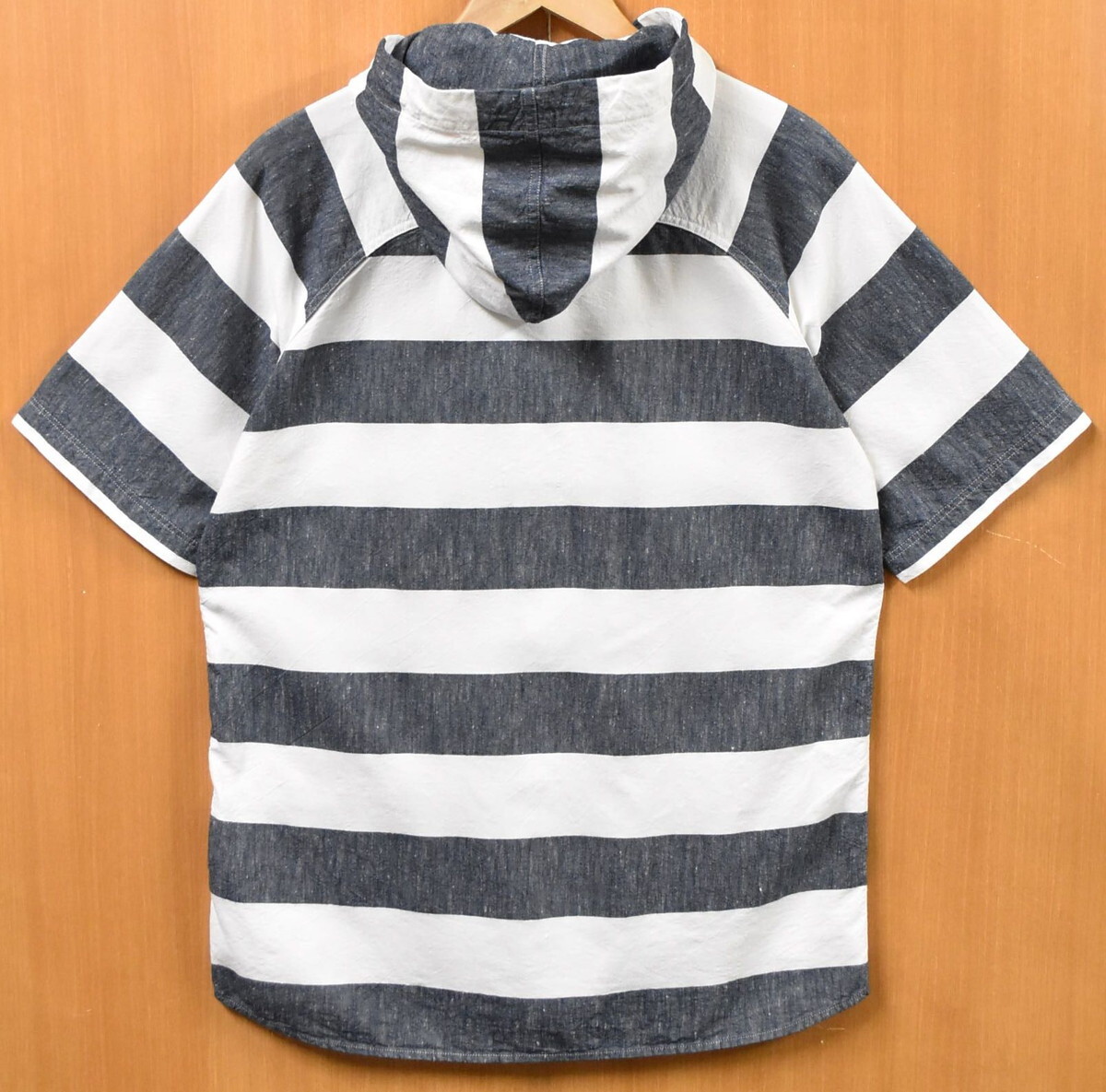 バックチャンネル フード付き半袖シャツ パーカ フーディ ダンガリーシャツ インディゴブルー系×ホワイト ボーダー柄 メンズS(44531_画像2