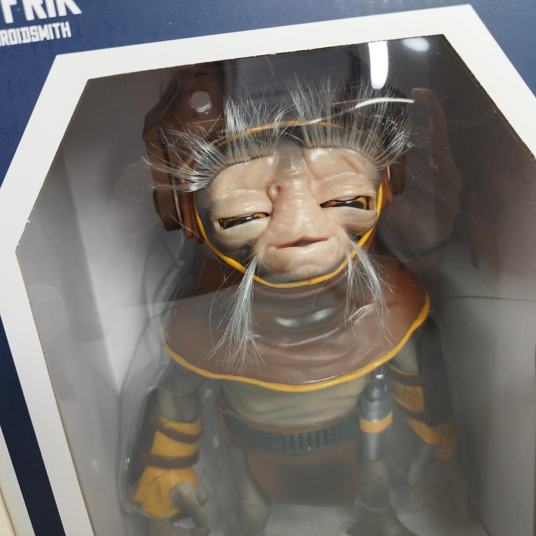 ディズニーパーク限定 アクションドール 等身大BABU FRIK スターウォーズ スター・ウォーズ バブ・フリック インタラクティブ ドール
