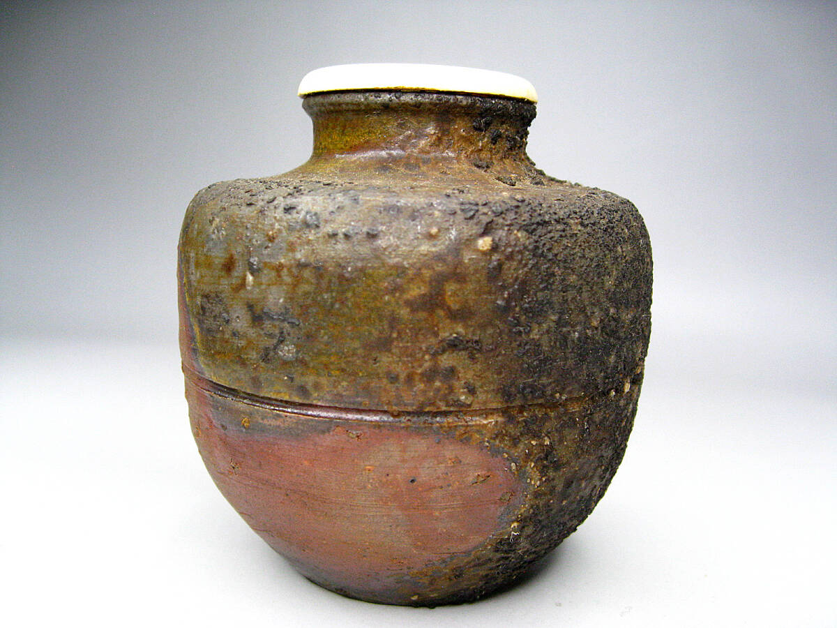 【若福】小西陶蔵『備前茶碗』備前焼茶碗 備前焼 茶碗 備前茶碗 共箱 共布 栞付 保証品 茶道具 可』初だし 備前焼 小西陶蔵作 備前茶碗 共箱 茶道具 初荷 骨董 古玩