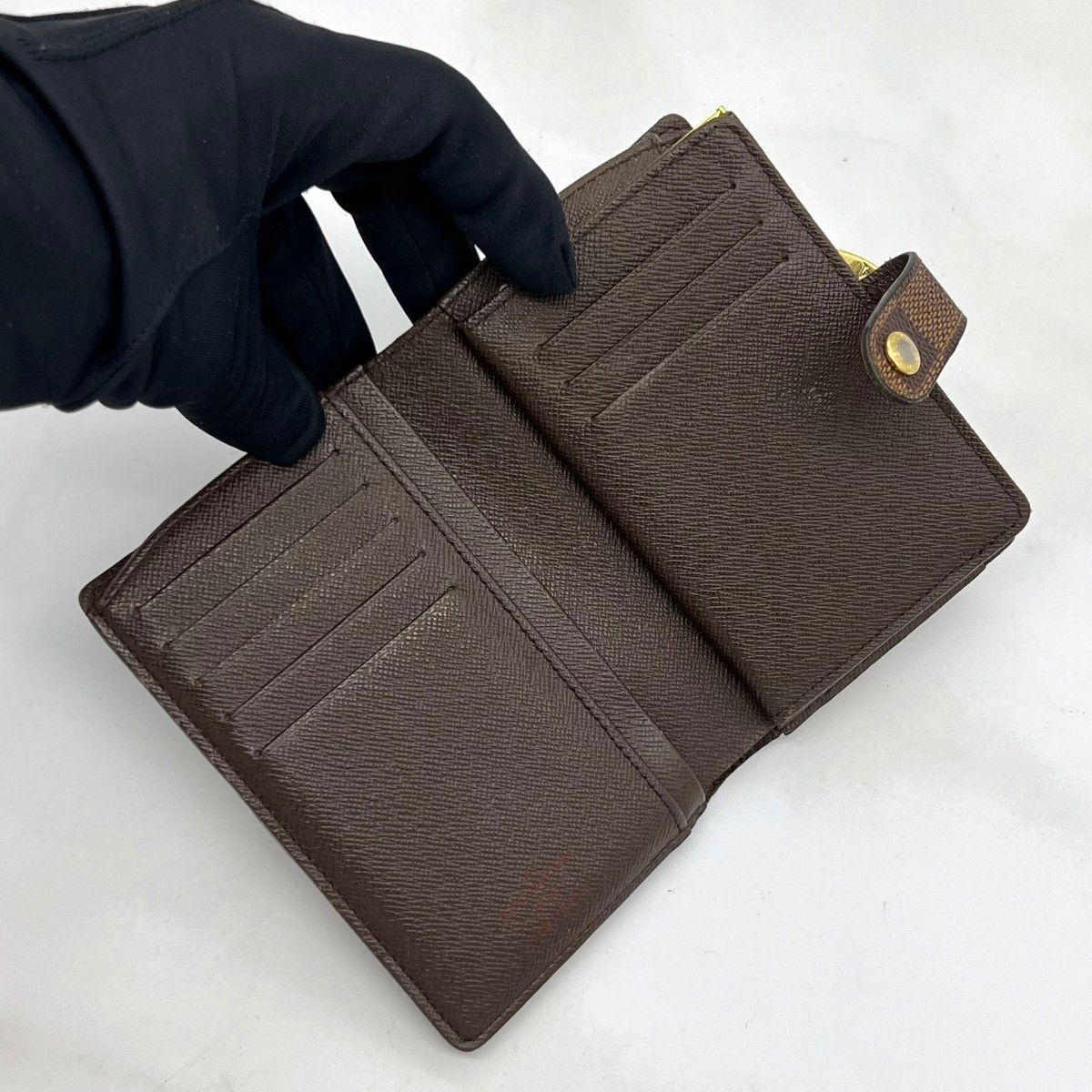 ルイヴィトン 新型 ヴィエノワ ダミエ がま口 ゴールド金具 ブラウン 983 楽天市場】【財布】LOUIS VUITTON ルイ ヴィトン ダミエ
