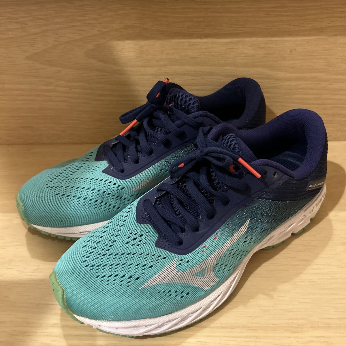 ミズノ MIZNO ランニングシューズ ウォーキング スニーカー スポーツシューズ asics NIKE new balance