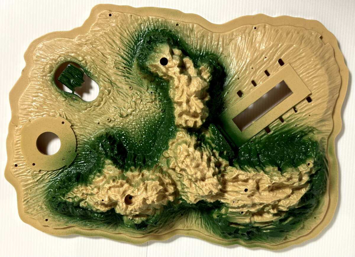 【新品・未組立・当時品】『サンダーバード秘密基地』　モーターライズ　イマイ(今井科学)　ノンスケール　特撮「サンダーバード」_画像2