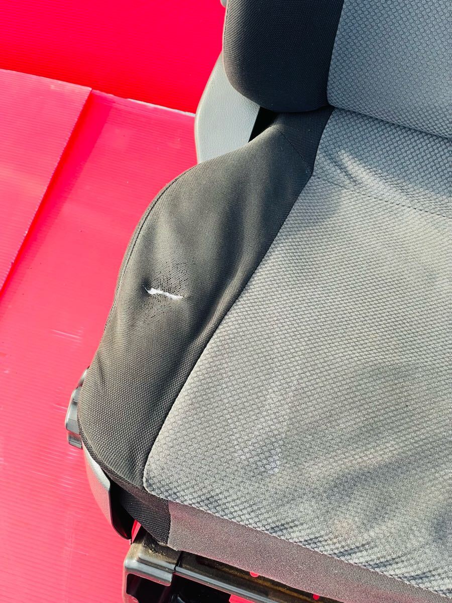 оригинальный Hino Ranger водительское сиденье сиденье демпфер сиденье правая сторона правый работа машина из удален Rei4145