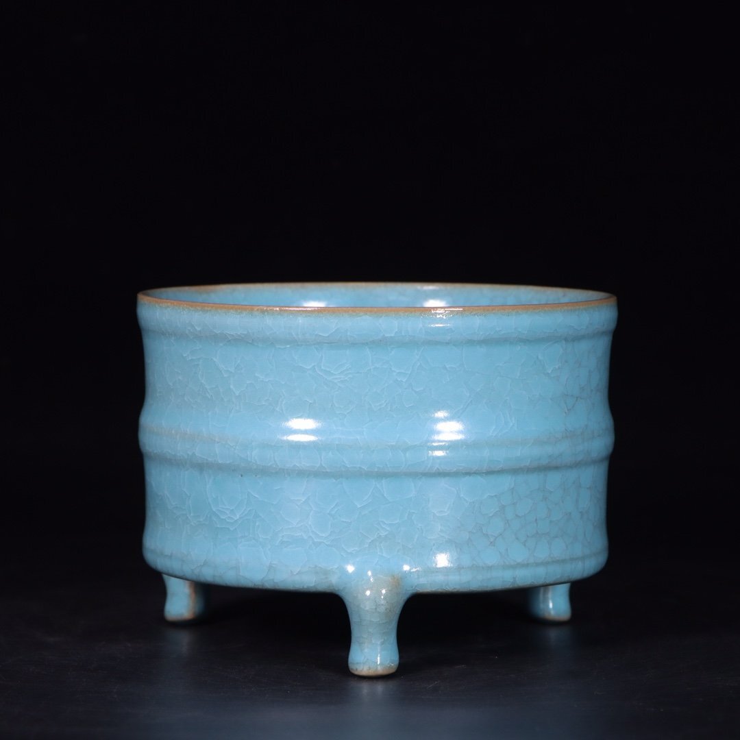 中国 四大名窯 天青釉汝 美術品 □大成美術□汝窯天青釉弦紋三足樽 箱付き(検)宋時代 陶磁器