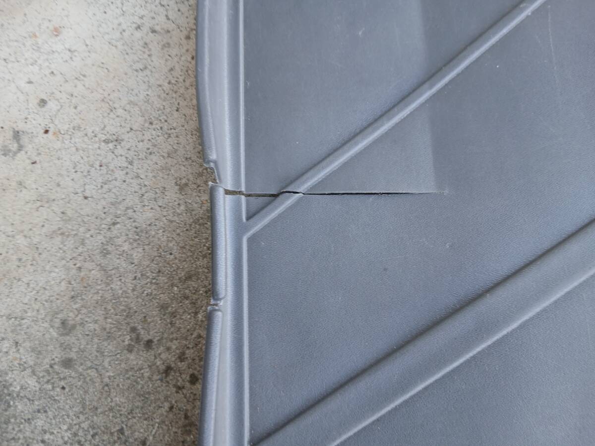 スバル レガシィツーリングワゴン BH5 純正オプション 防水ラゲージマット 中古品