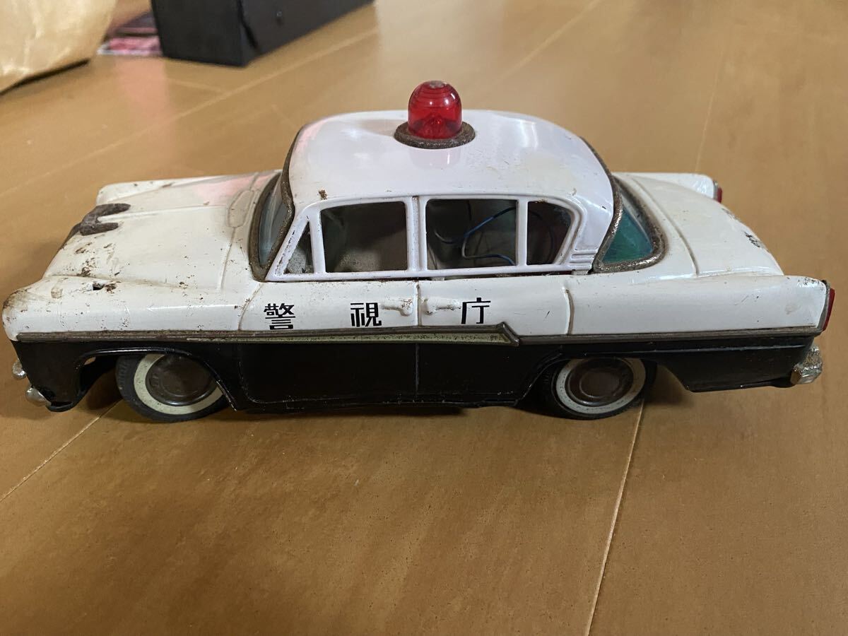 まだまだ、ゼンマイok ブリキのパトカー アンティークミニカー 昭和レトロ ブリキ パトカー ゼンマイ式 アンティーク玩具 希少