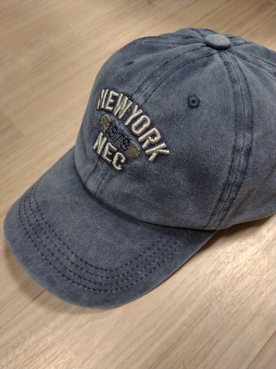 ベースボールキャップ 刺繍入り デザイン帽子 ユニセックス コットン ネイビー！新品 送料無料_画像3