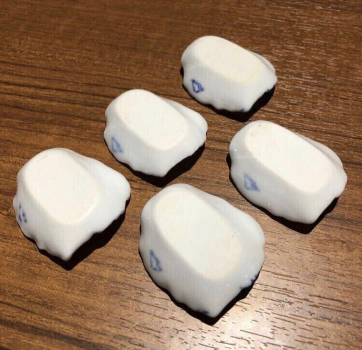 〈送料無料〉深川制磁 箸置き 染錦花丸紋 牡丹 金彩 深川 はしおき 深川制 箸置
