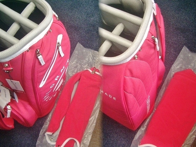 未使用 テーラーメイド レディース スポーティ・モデル サークルT 合繊素材 ピンク白 ゴルフバッグ_画像3