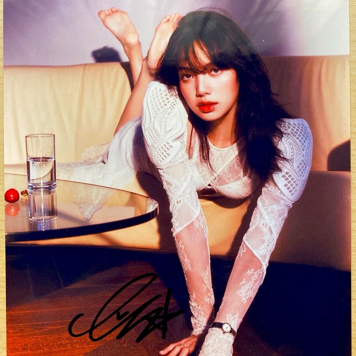 セール中…リサ直筆サイン入り2Lサイズ写真…Lisa…BLACKPINK ⑫ LiSA(BLACKPINK)直筆サイン入り写真(サイン)|売買された