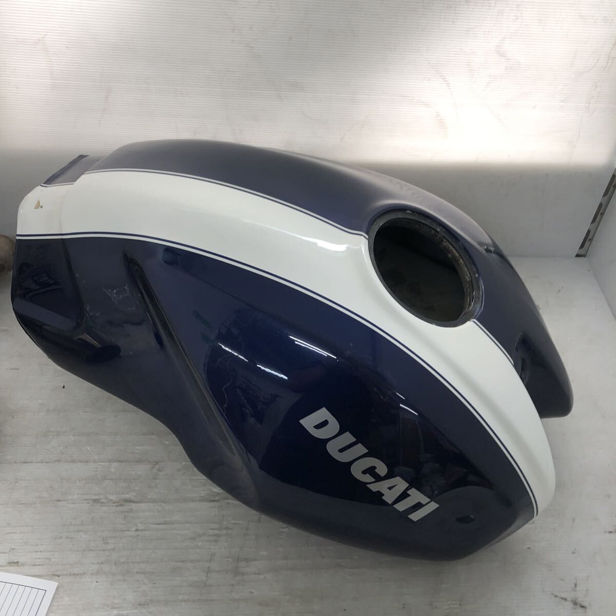◎ドゥカテ?！ˉ猊螗攻咯`S4R タンク　中古
