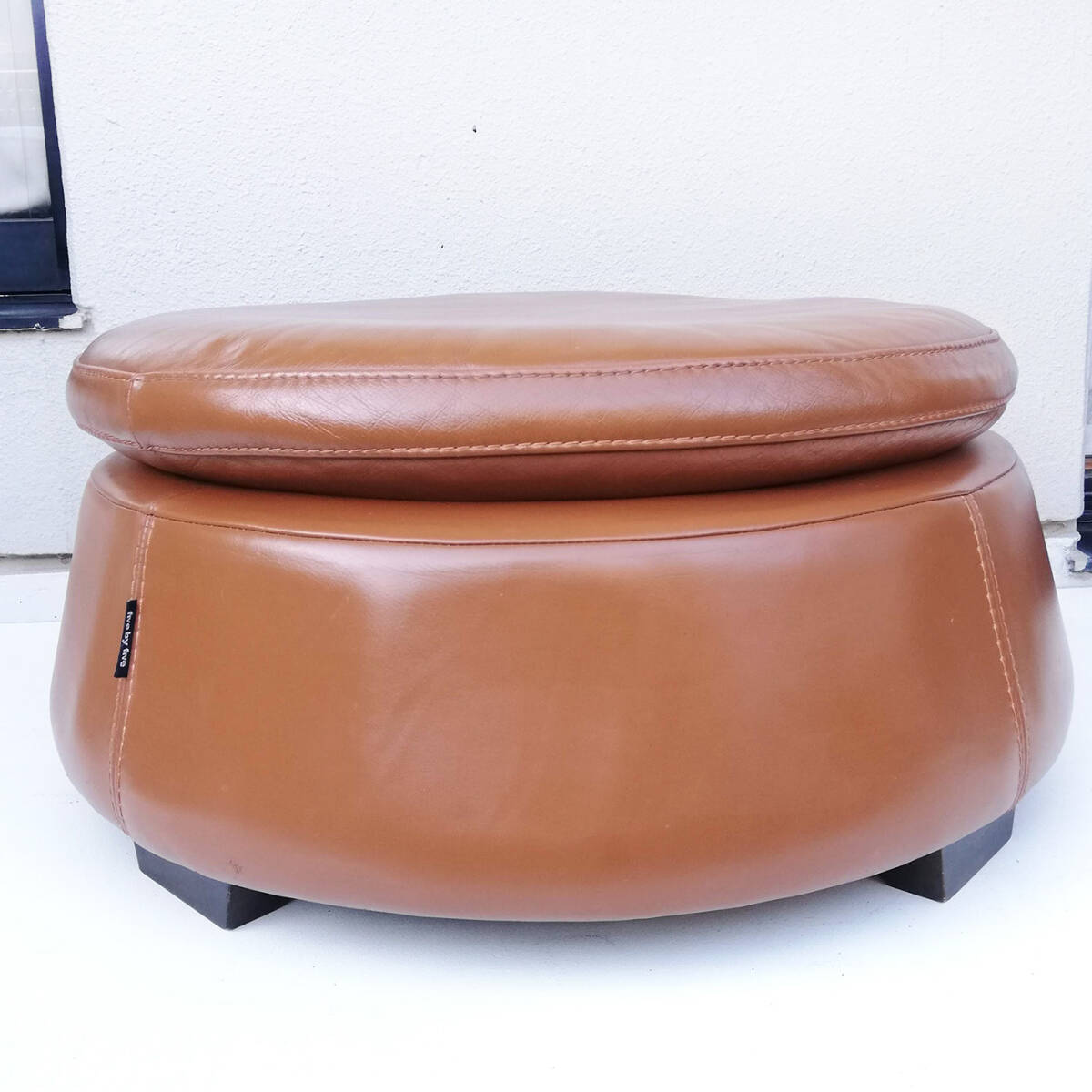 廃盤◆希少 ACTUS five by five メテオール 本革 ラウンド オットマン アクタス 北歐 ウニコ カッシーナ 
