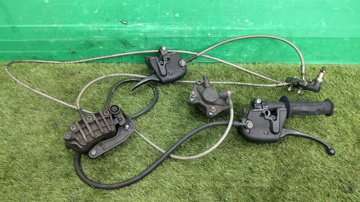 アプリリア スカラベオ 250 ZD4TD フロント リア キャリパー マスター レバー スロットル ホルダー_画像1