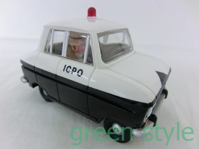 ※　ルパン三世「カリオストロの城」　フィアット500 & 銭形警部の日産ブルーバード410型　セット　箱無し_画像8