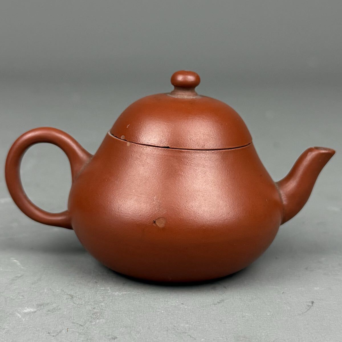 煎茶 紫泥 急須 中国美術(BB463) 中国美術 朱泥 急須 乾隆年製 煎茶道具 紫砂壺 古玩 紫泥 茶壺