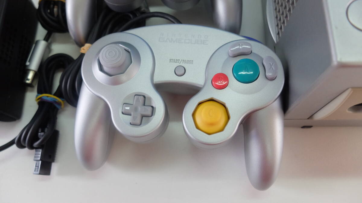 【同梱可】訳有 GC ゲームキューブ 本体 DOL-001 コントローラー・電源ケーブル・ソフト 12本付き グッズセット ゲームキューブ本体セット DOL-001 ブラック 電源コード