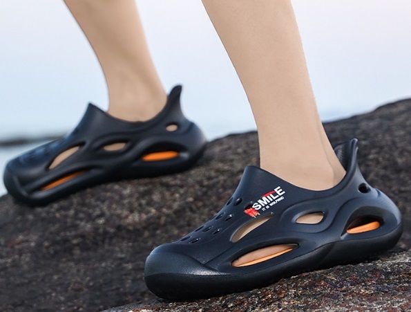 夏新作 オシャレ 厚底 スリッパ メンズ ビーチ リゾートサンダル 防滑 通気 つま先保護 黒/26－26.5cm_画像3