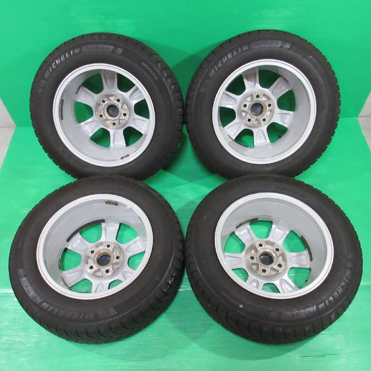 ゴルフ純正 195/65R15 2022年バリ山スタッドレス 80%-90%山 MICHELIN X-ICE SNOW 4本 5穴PCD112 6.5J +50 フォルクスワーゲン 中古新潟_画像3