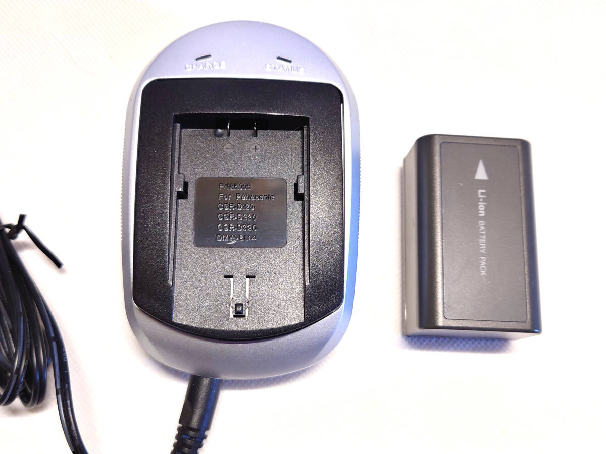  ※ジャンク　BATTERY　CHARGER　バッテリー　チャージャー　Panasonicの電池