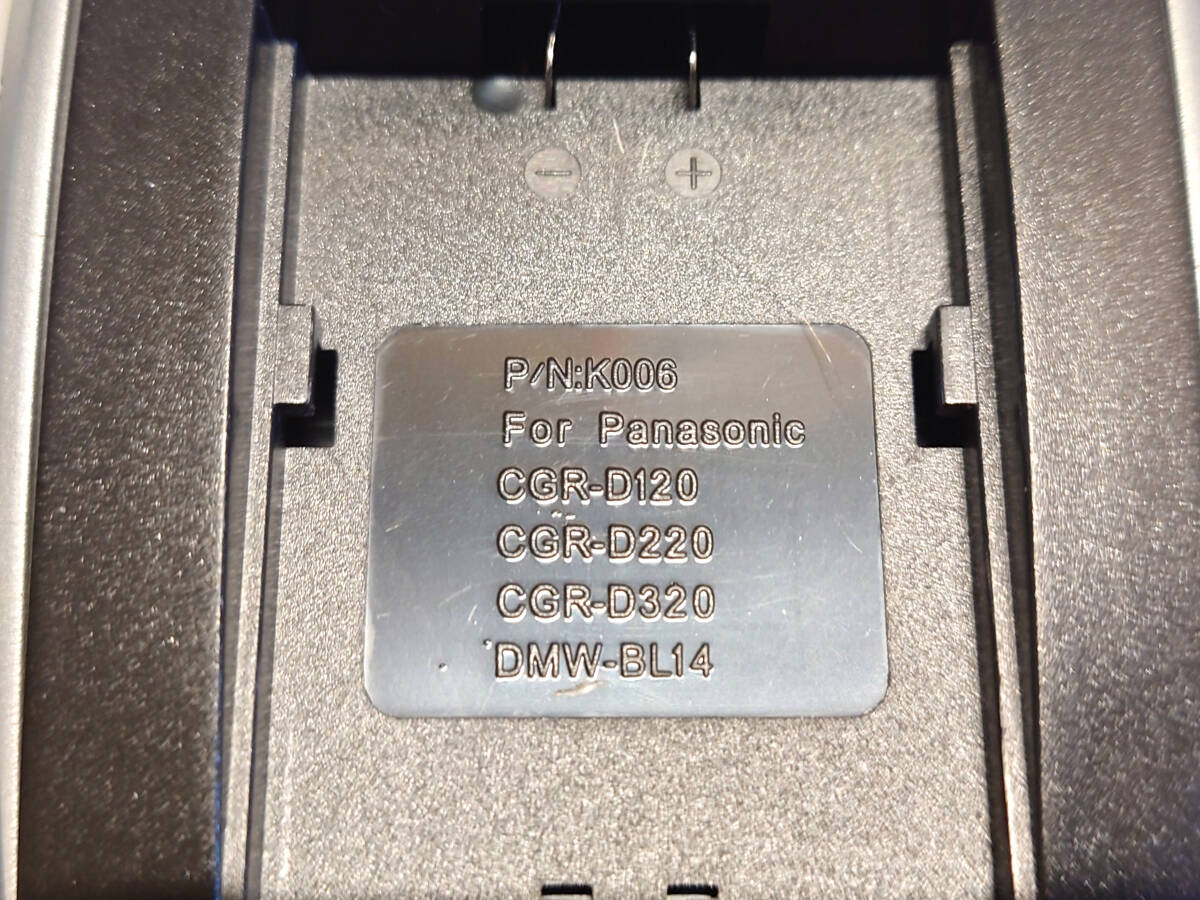  ※ジャンク　BATTERY　CHARGER　バッテリー　チャージャー　Panasonicの電池