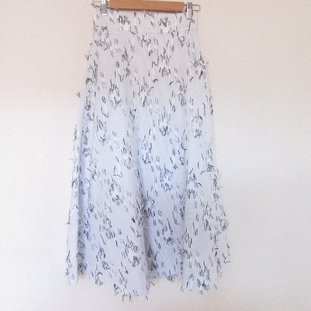 美品 SHIPS シップス ストライプ ロング フレアスカート M ホワイト_画像1