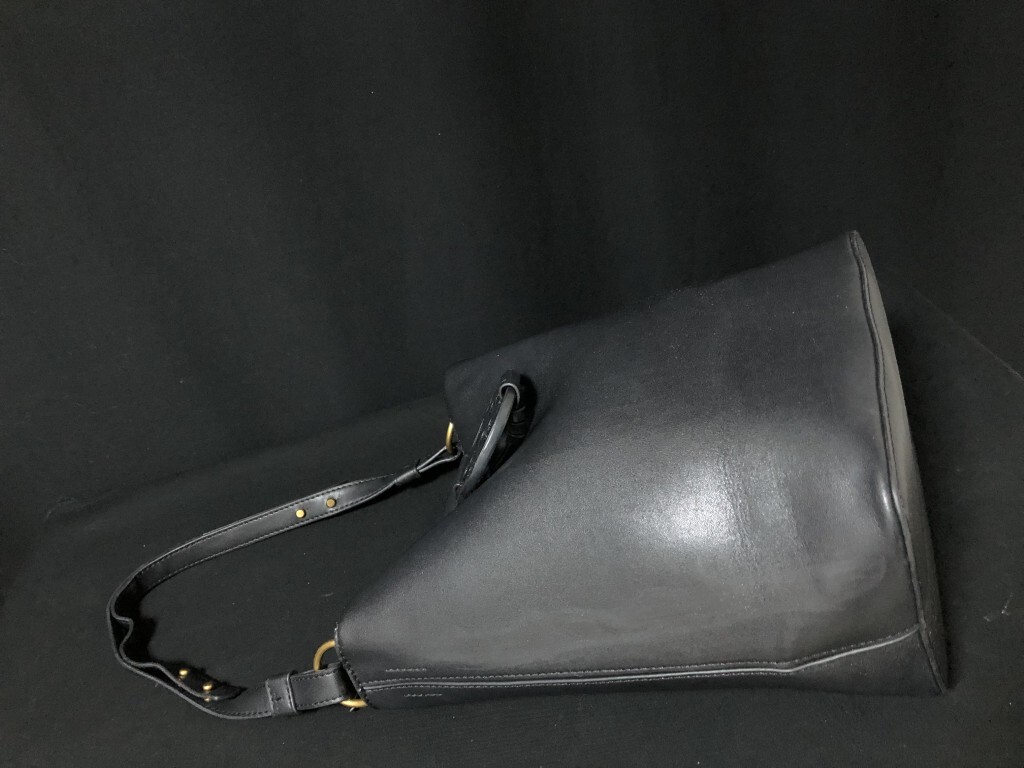 ◆TORY BURCH トリーバーチ ショルダーバッグ ミラー バケット レザー 黒　_画像5