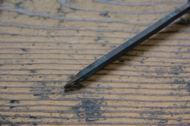 NO.6263 古い銅の角釘 103mm 検索用語→A50gアンティークビンテージ古道具金物折れ釘和釘舟釘船釘宮大工火打フック神社仏閣オブジェ_画像4