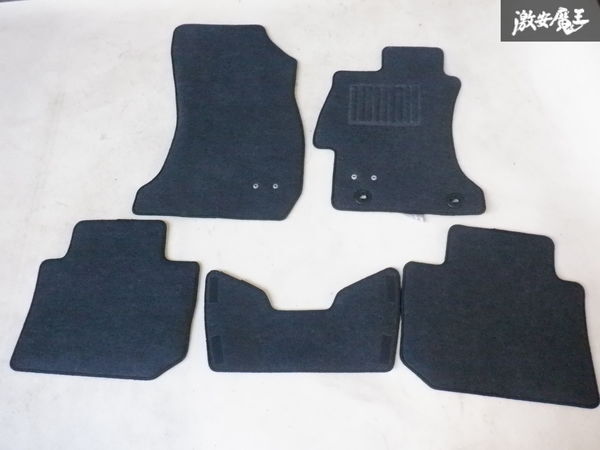 SUBARU スバル 純正 VM4 VMG レヴォーグ フロアマット 1台分 5枚 カーペット 黒/赤 即納 棚3-4_画像8
