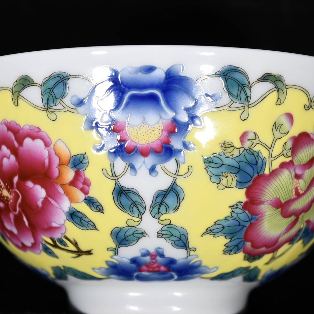 ■LH313■【清康熙御制款】 琺瑯彩花卉紋茶碗2客 古物 共箱 収蔵品 古陶磁器■_画像8
