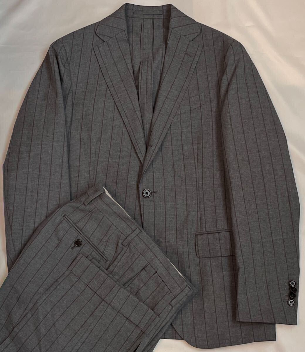 LARDINI サイズ46チェック柄 テーラードジャケット グレー系 状態良好 LARDINI ラルディー二 近年モデル グレー系 スーツ