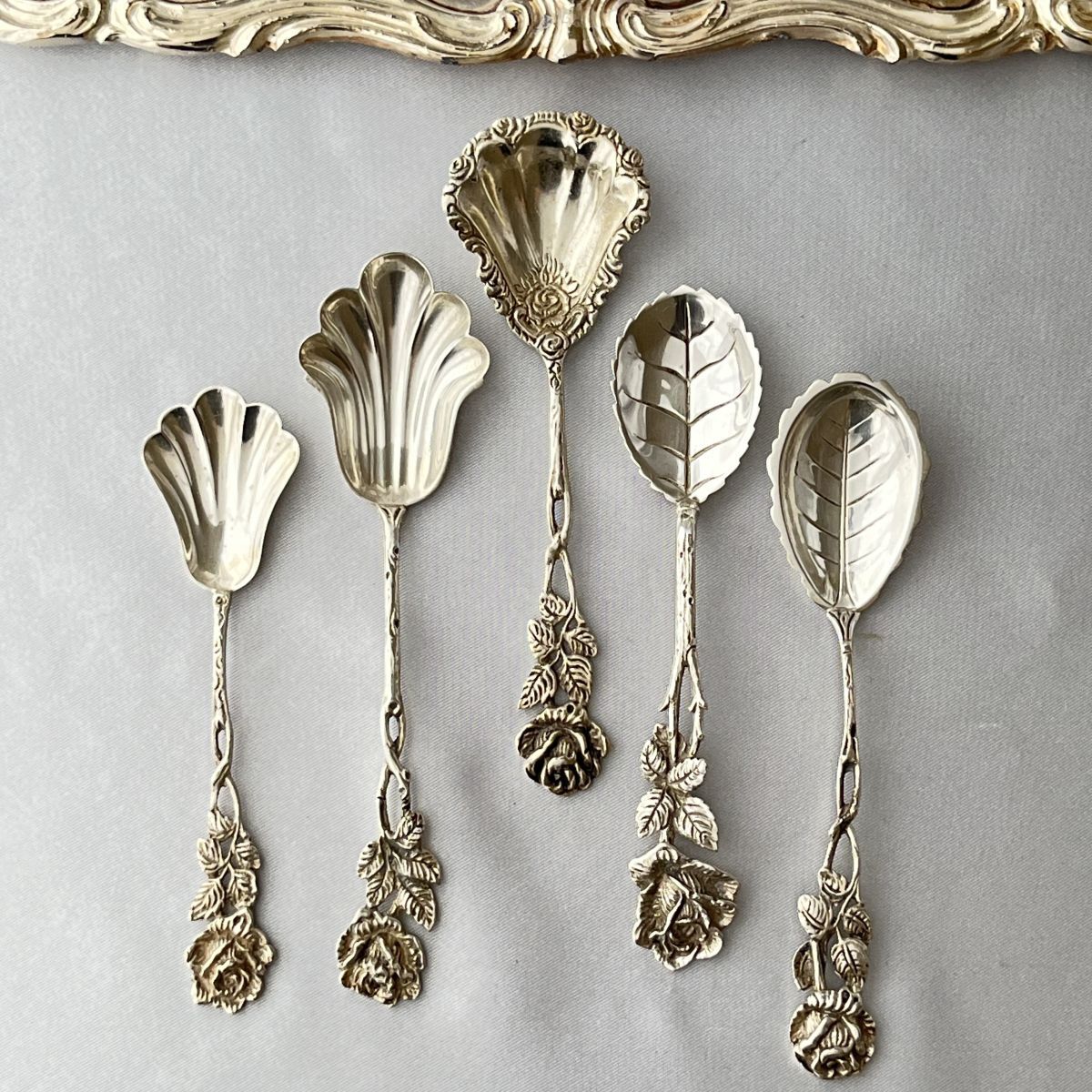 ドイツ】薔薇のシュガースプーン 5本【純銀】 ヒルデスハイムローズ