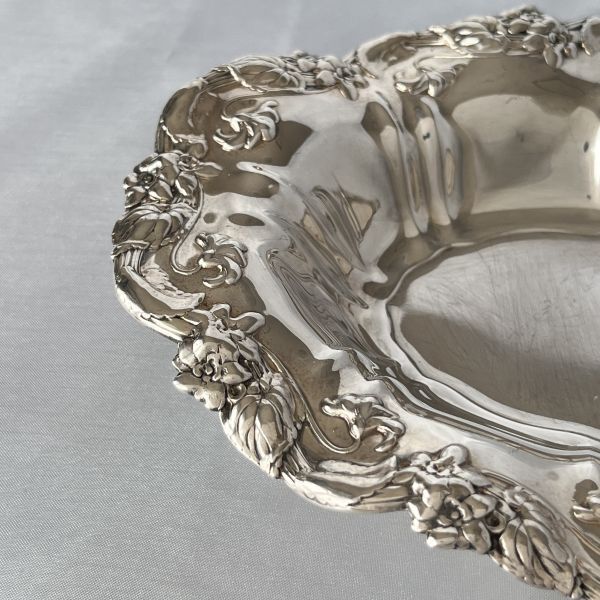 【Art Nouveau】 ボンボンディッシュ【シルバープレート】 Art Nouveau】 ボンボンディッシュ【シルバープレート】