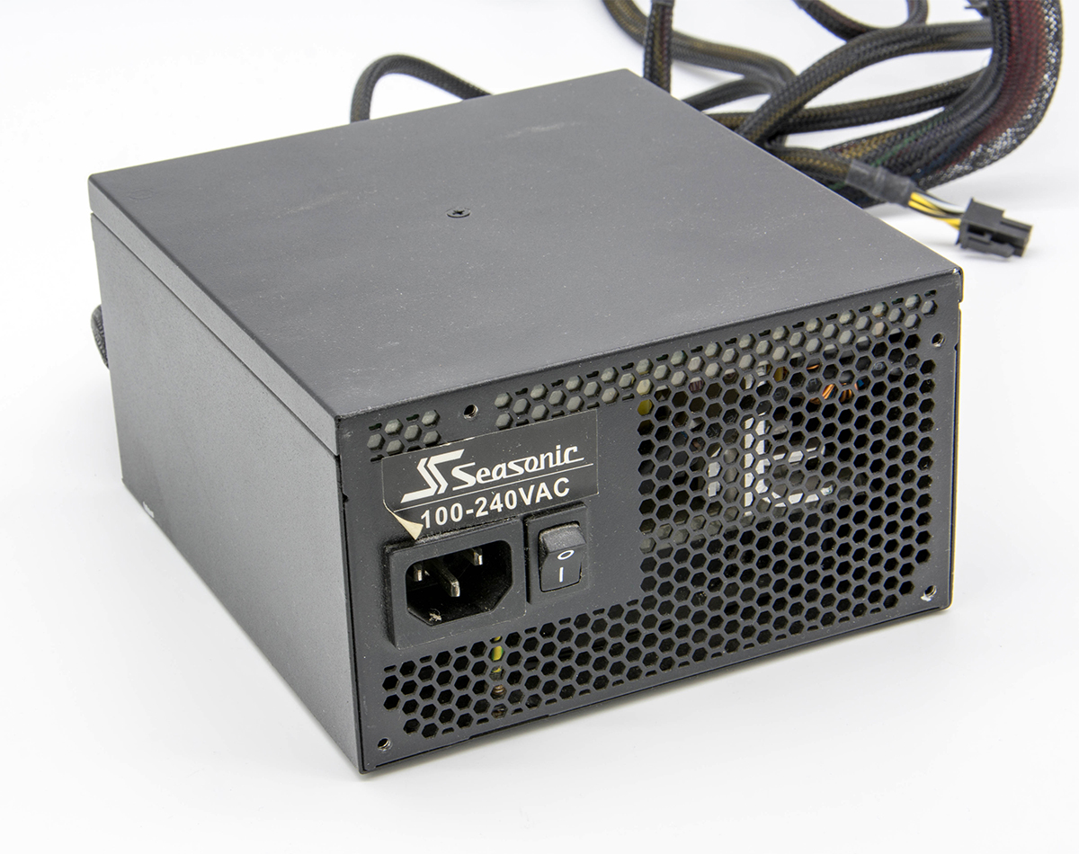 Owltech Seasonic ATX電源ユニット 750W M12D SS-750EM 日本製コンデンサ使用 中古 動作確認済み_画像4