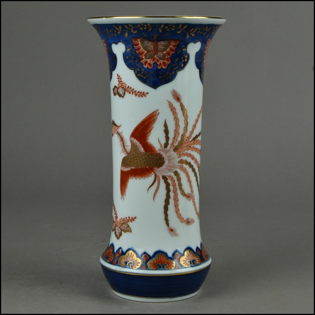 【ACT】有田焼【哲山作】金彩色絵 鳳凰図 尊式 花瓶 花入 飾壷 美術品 高さ24.5cm A7-729D_画像2