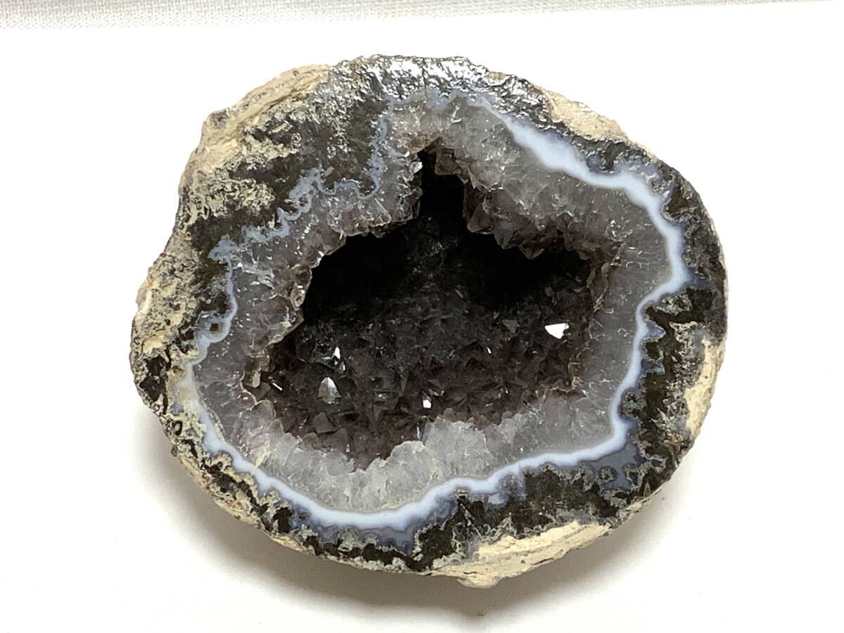 U562 ドーム クラスター 水晶 原石 鑑賞石 約300g パワーストーン 鉱物 岩石 自然石 天然石_画像1