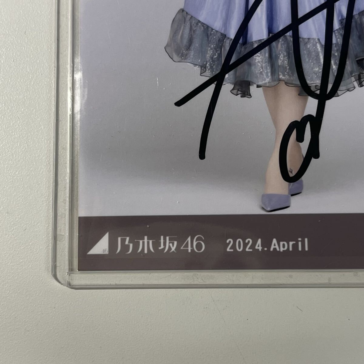 小川彩 直筆サイン入り アクリルブロック 611L0mUjVDL._UF350,350_QL50_.jpg