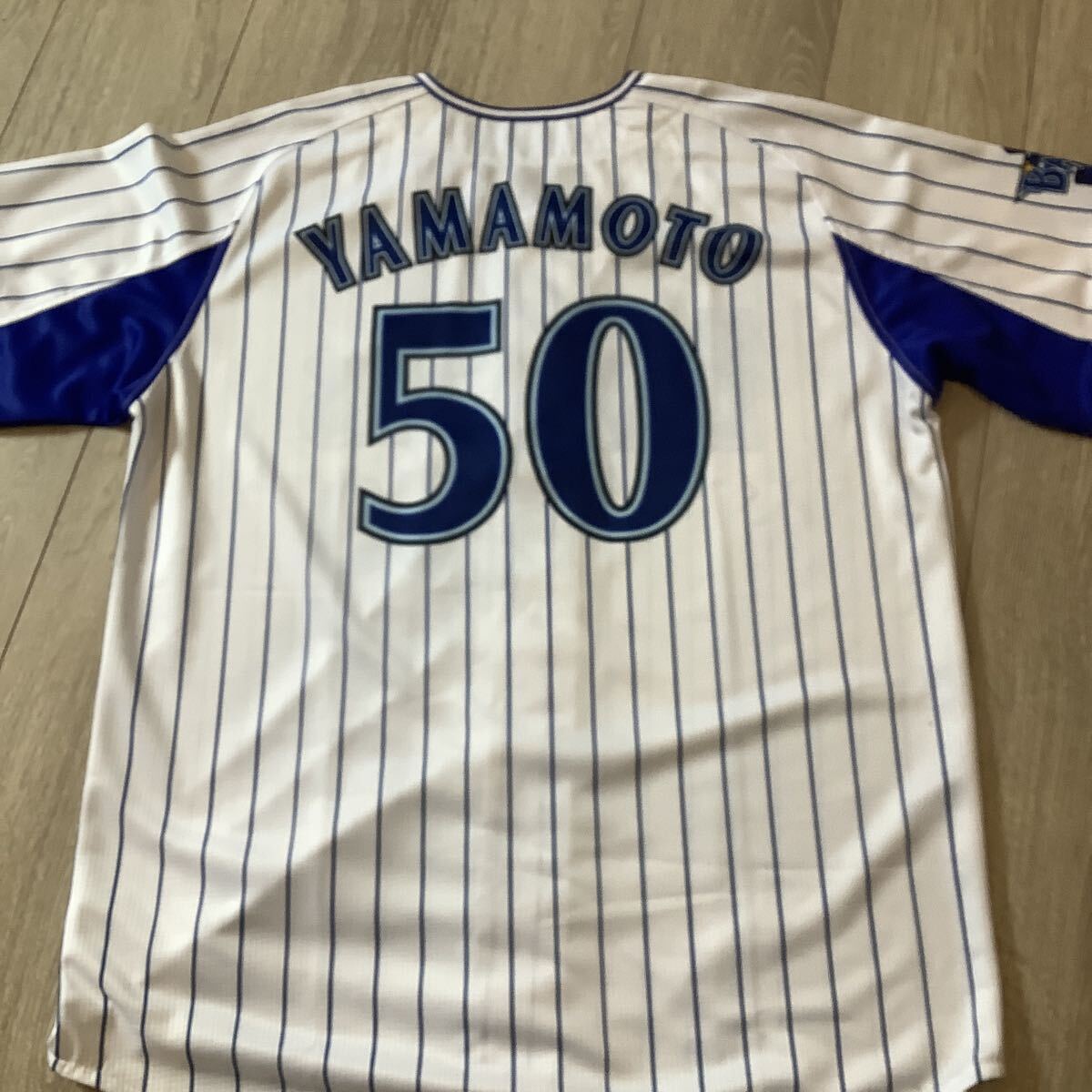 横浜DeNAベイスターズ ユニフォーム 山本祐大選手 サイン入り 横浜Denaベイスターズ 山本佑大 ユニフォーム Lサイズ|Yahoo