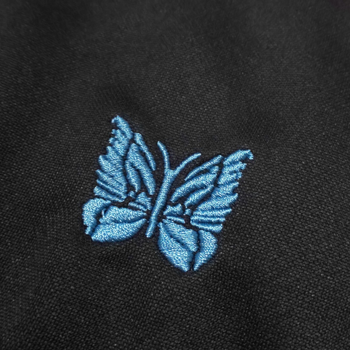美品 ニードルス Needles トラックジャケット ブラック 蝶刺繍 L 極美品】Needles ニードルス パピヨン刺繍 トラックジャケット
